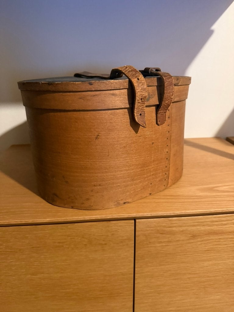 Een antieke Franse hoedendoos, Ophalen of Verzenden