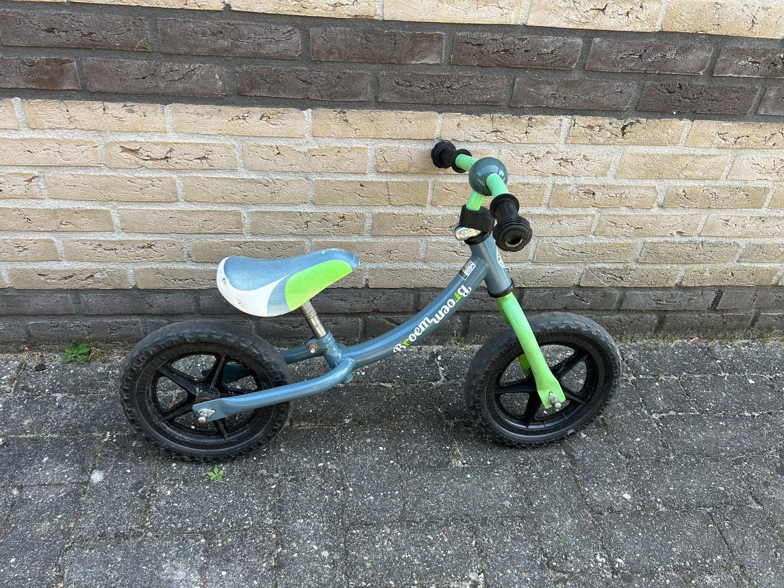 Broem broem loopfiets met omkeerbaar frame, Ophalen, Gebruikt, Minder dan 16 inch