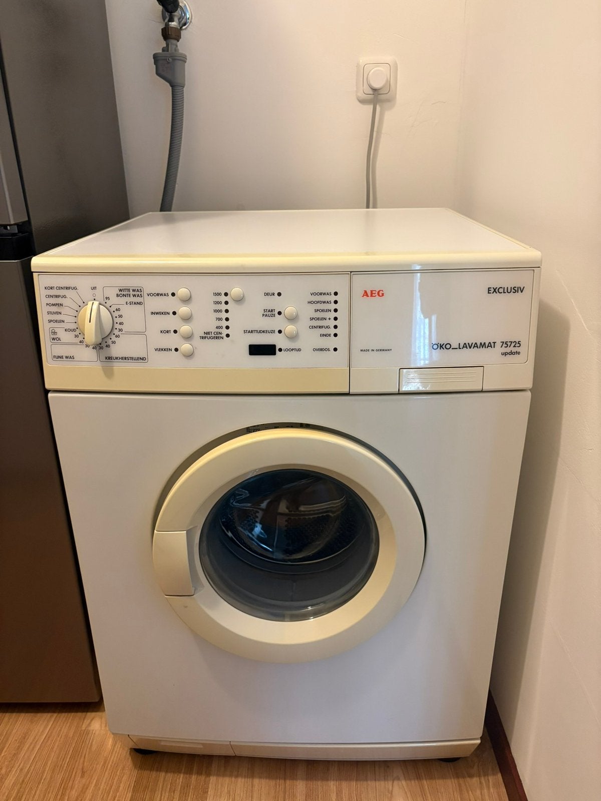 Wasmachine AEG, Ophalen of Verzenden, Gebruikt, 1200 tot 1600 toeren, 85 tot 90 cm
