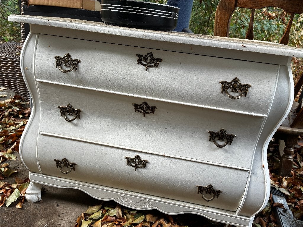 klein buikkastje , laden kast,, Ophalen
