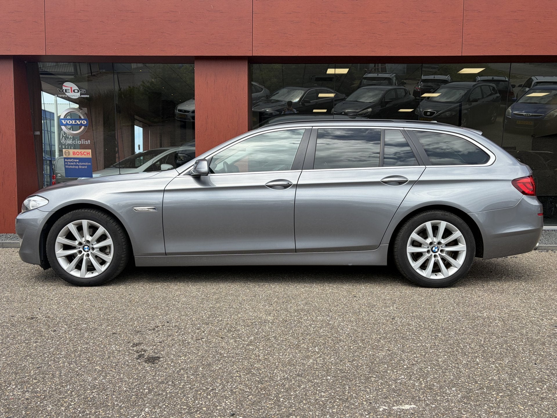BMW 5 Serie Touring 520d High Executive AUTOMAAT | LEER | NA, Auto's, Automaat, Achterwielaandrijving, Zwart, 2000 kg