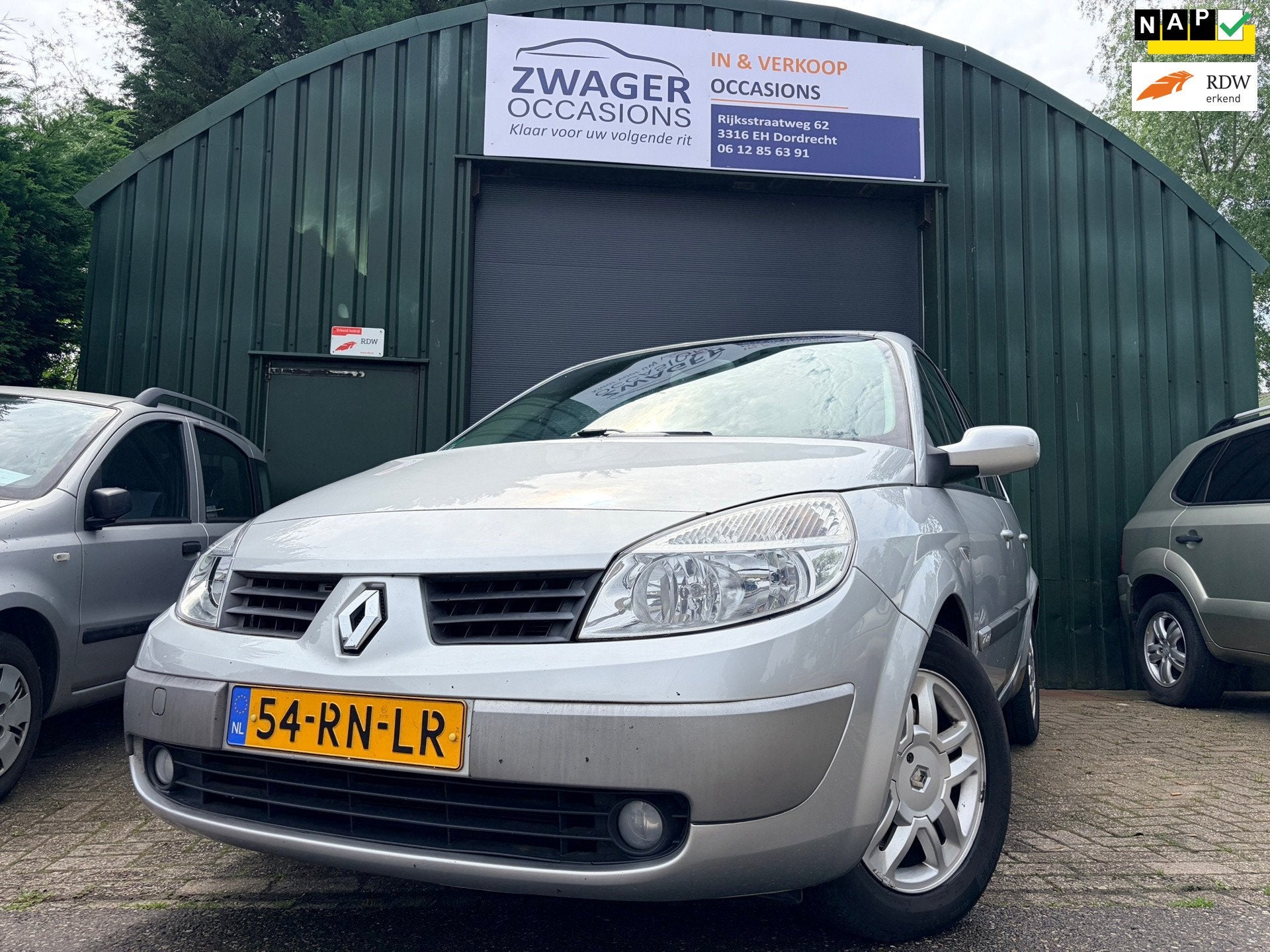Renault Scénic 2.0-16V Privilège Luxe APK 12-05-2027, Auto's, Renault, 1998 cc, 135 pk, Gebruikt, 4 cilinders