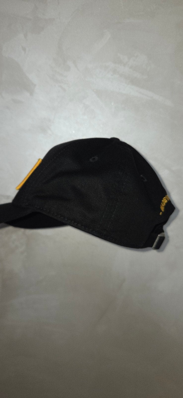 Originele Dsquared2 Pet - Zo goed als nieuw, Ophalen of Verzenden, Zo goed als nieuw, Pet