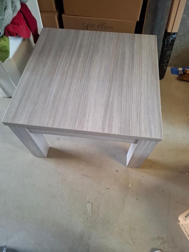 Te koop een bijzet tafel.zo goed als nieuw, Ophalen, 50 tot 100 cm, Rond, 50 tot 100 cm