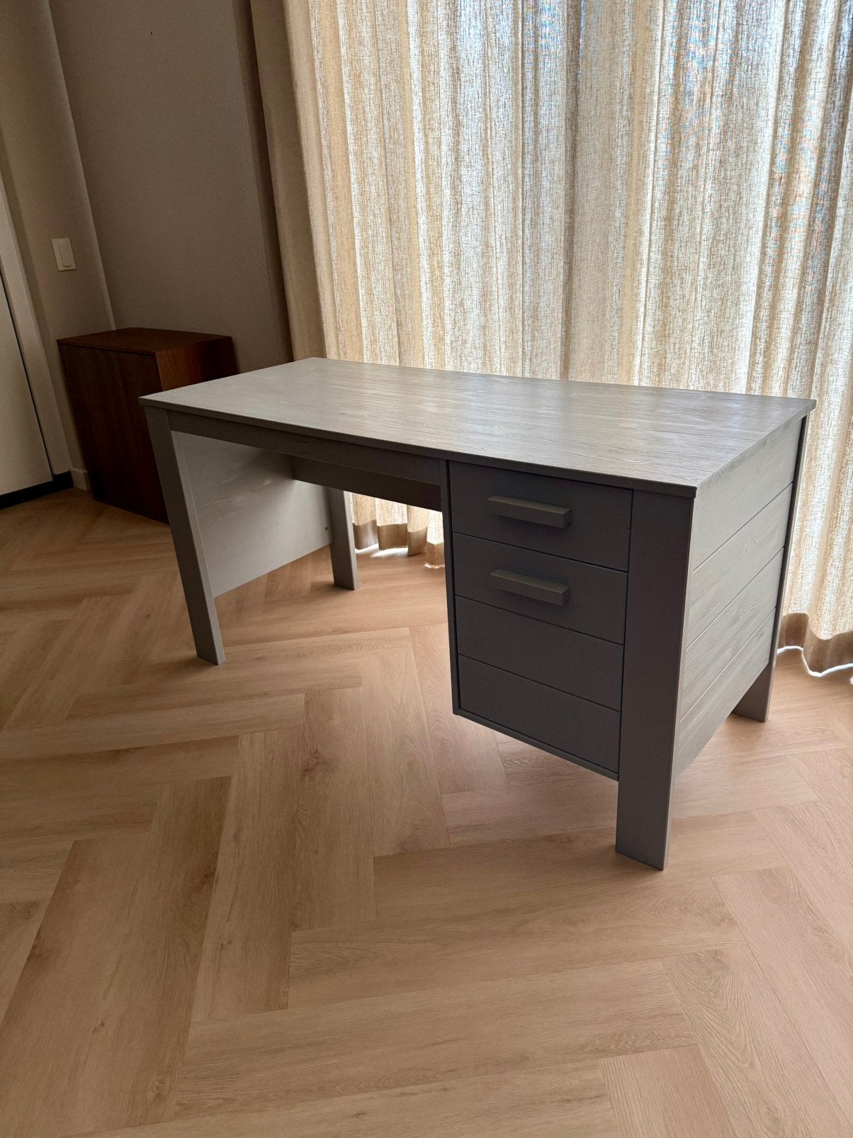 Woood Bureau Dennis in zeer goede staat, Huis en Inrichting, Ophalen, Zo goed als nieuw