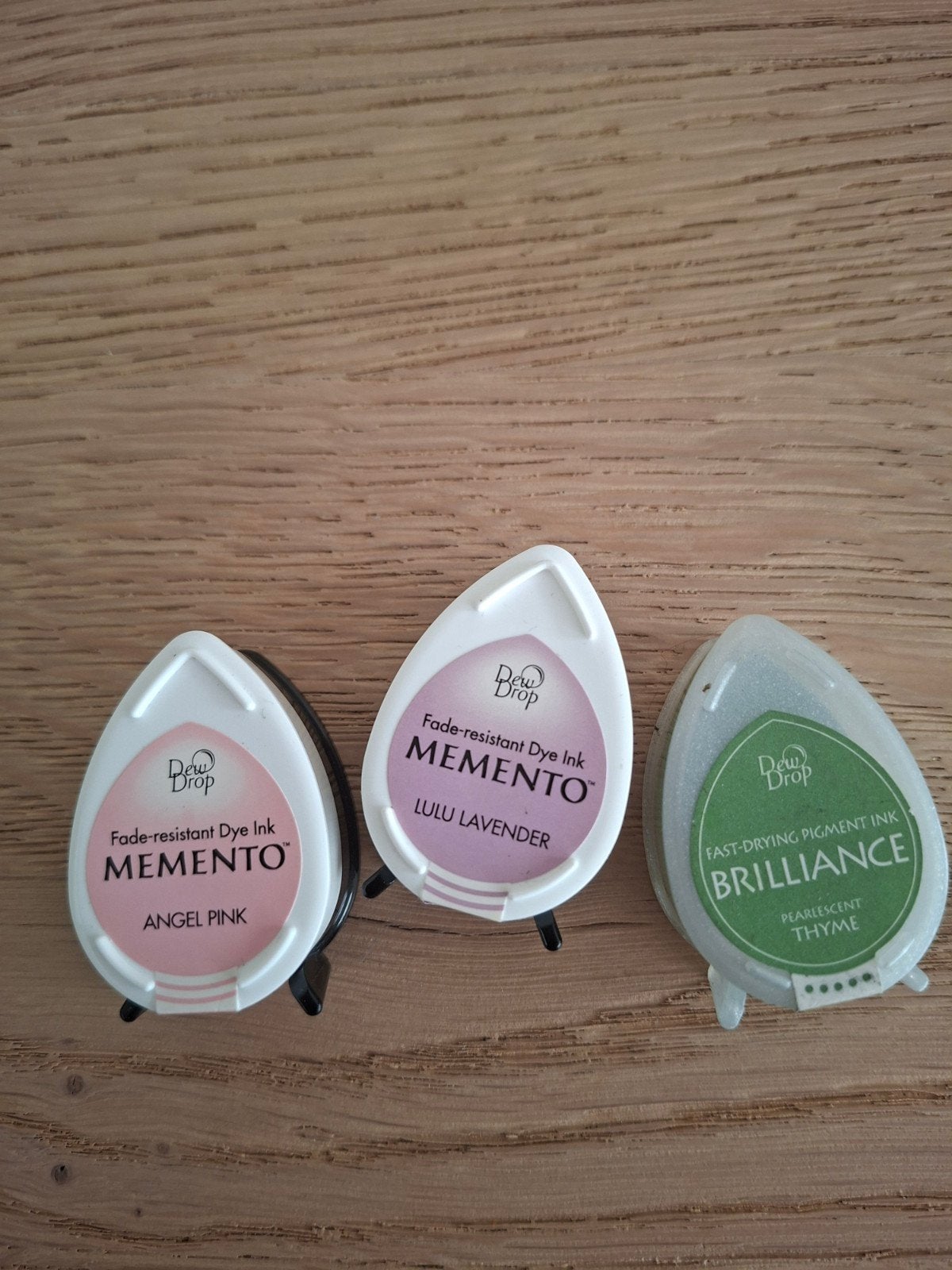 Memento Dew Drop Inktpads - Set van 3, Hobby en Vrije tijd, Stempelen, Ophalen, Gebruikt, Inkt, Foam of Stempelhouder