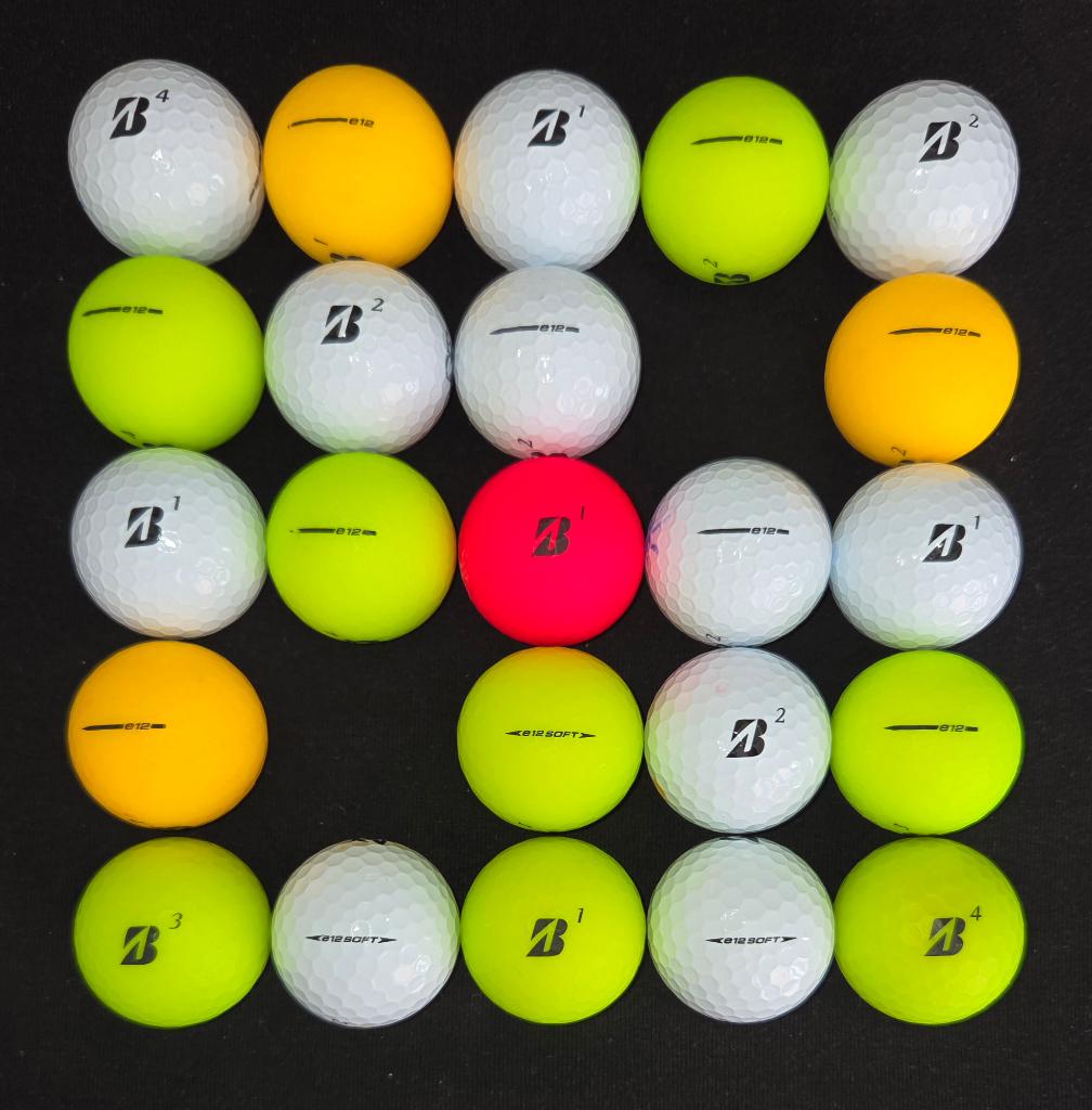 23 stuks mooie Bridgestone e12 golfballen, Sport en Fitness, Golf, Ophalen of Verzenden, Zo goed als nieuw, Bal(len)
