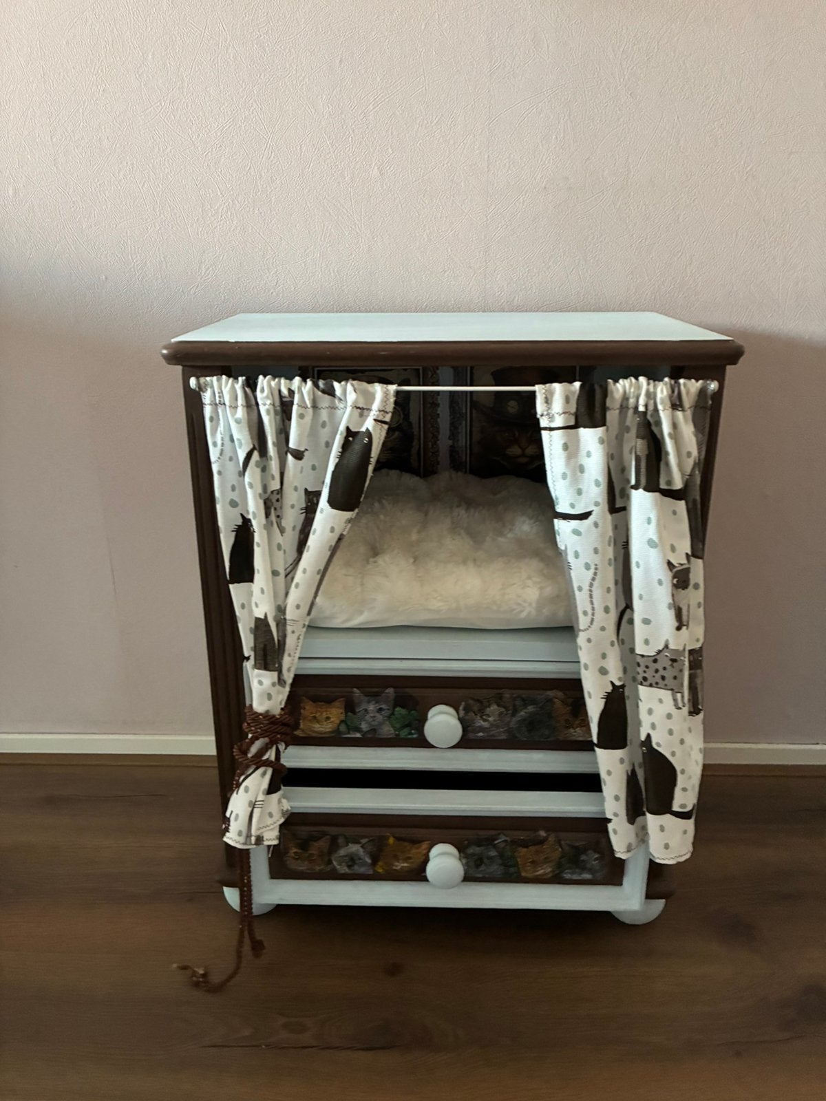 Poezen/katten bedstee van massief hout, Ophalen, Nieuw