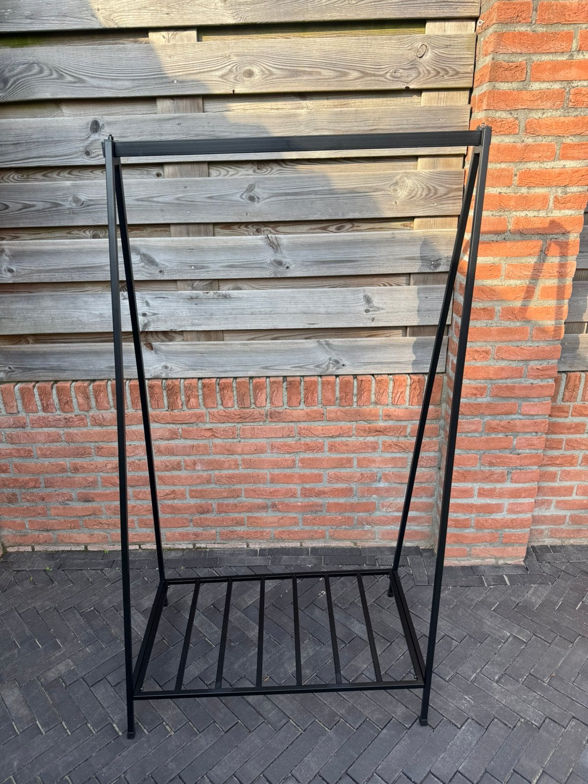 Kledingrek zwart GRATIS, Ophalen, Gebruikt
