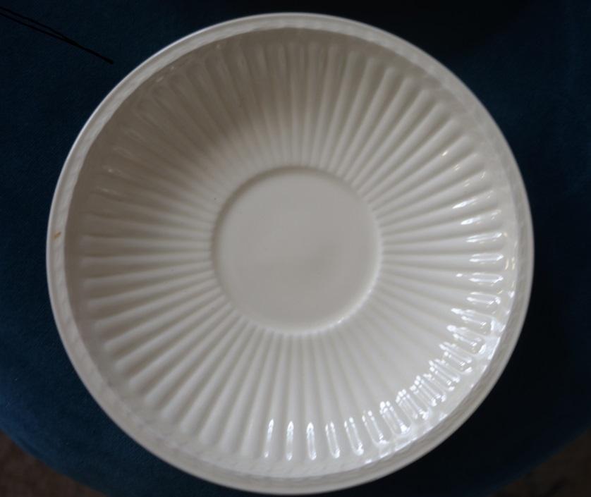 2 Wedgwood Edme schotels, Gebruikt, Ophalen of Verzenden, Wedgwood, Kop(pen) en/of Schotel(s)
