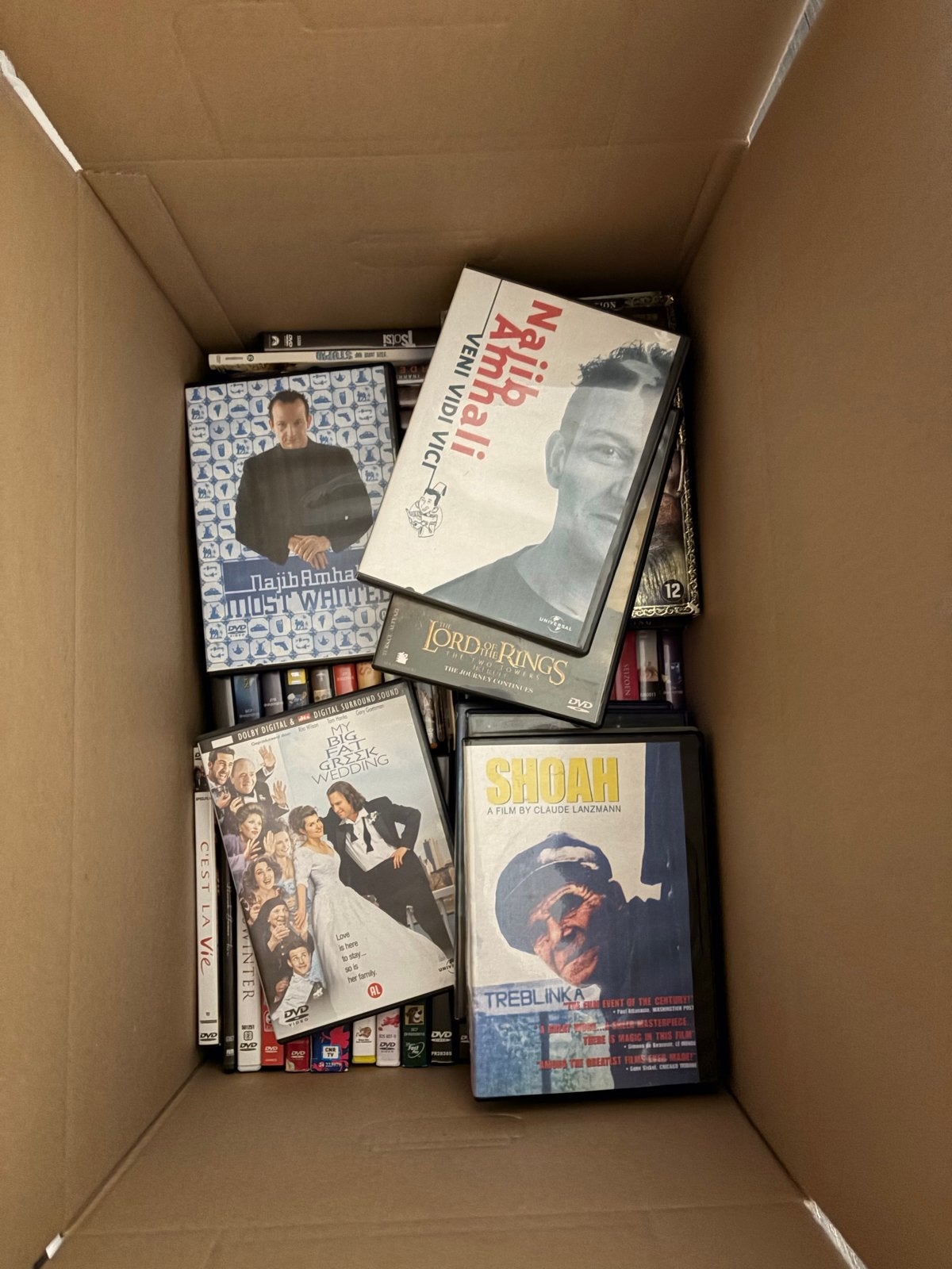 Doos diverse DVD's - Films en cabaret complete doos, Cd's en Dvd's, Gebruikt, Nederlands, Vanaf 12 jaar, Ophalen of Verzenden