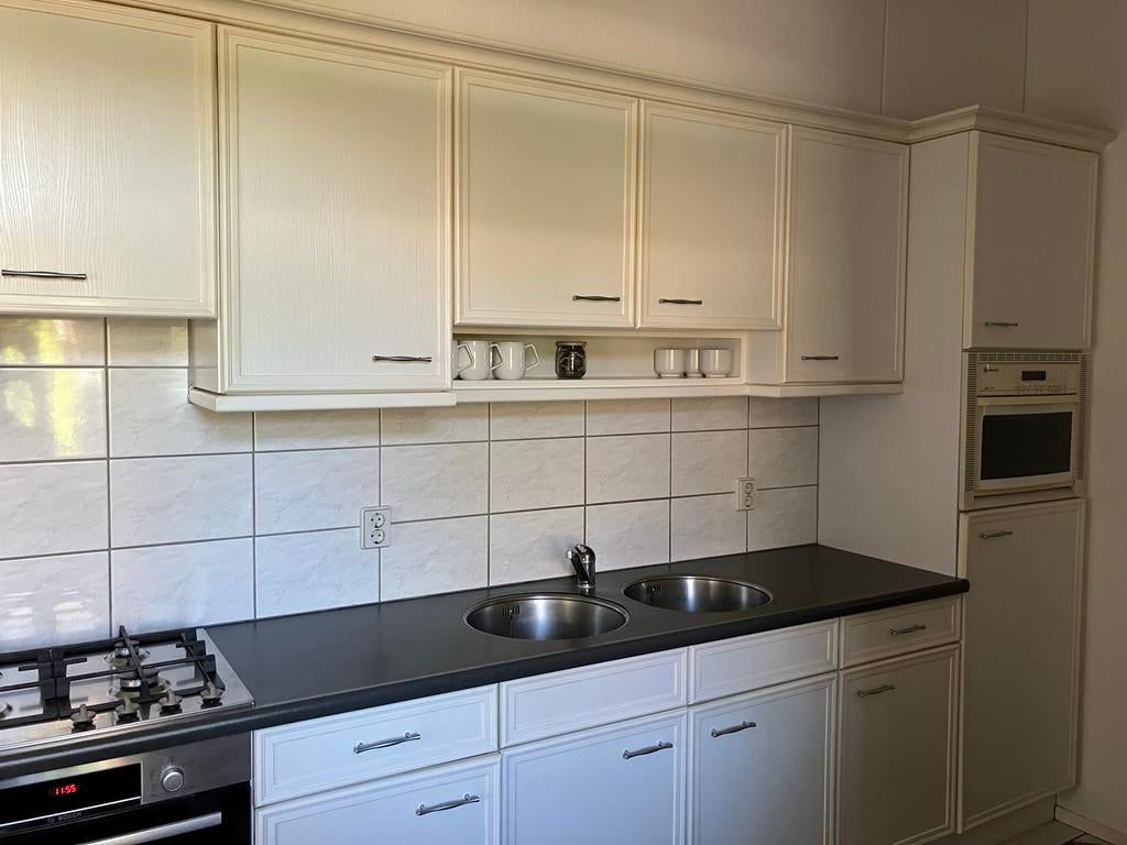 Gratis keuken, Huis en Inrichting, Keuken | Complete keukens, Gebruikt, Enkelwandige keuken, Wit, Kunststof, Ophalen