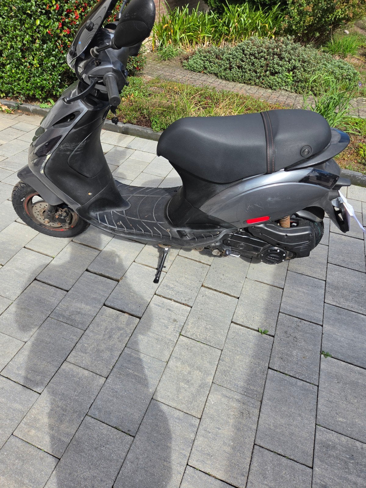 Piaggio Zip 2020 - Geel Kenteken met Nieuwe Banden, Ophalen, Gebruikt, Benzine, Piaggio