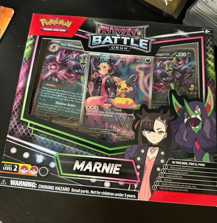 Sealed Marnie Rival Battle Deck Pokémon Nieuw!, Ophalen of Verzenden, Nieuw, Speeldeck, Foil