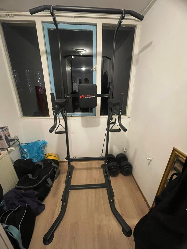 Gym rack met pull up bar / optrek stang, Ophalen, Krachtstation, Aluminium, Zo goed als nieuw