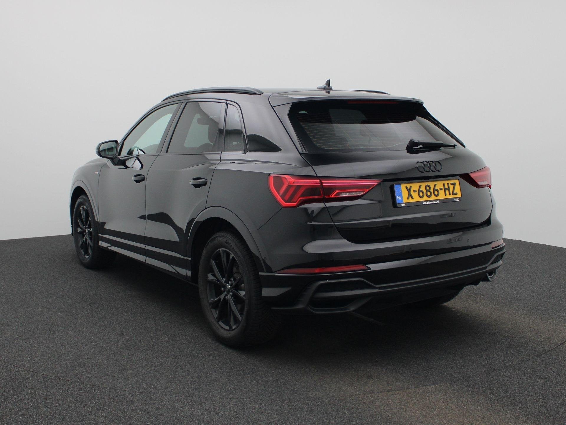 Audi Q3 35 TFSI S edition 150 PK | S-line | Automaat | Camer, Auto's, 12 maanden, 15 km/l, 4 cilinders, Leder en Stof