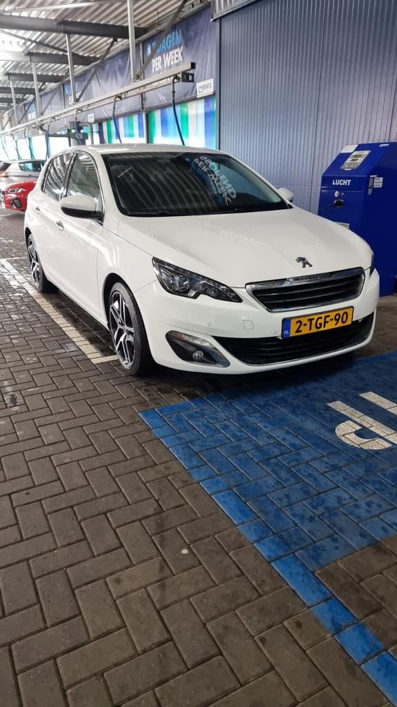 Peugeot 308 1.6 THP 115KW 5-DRS 2014 Wit, Auto's, Peugeot, Euro 5, Zwart, Leder en Stof, Handgeschakeld