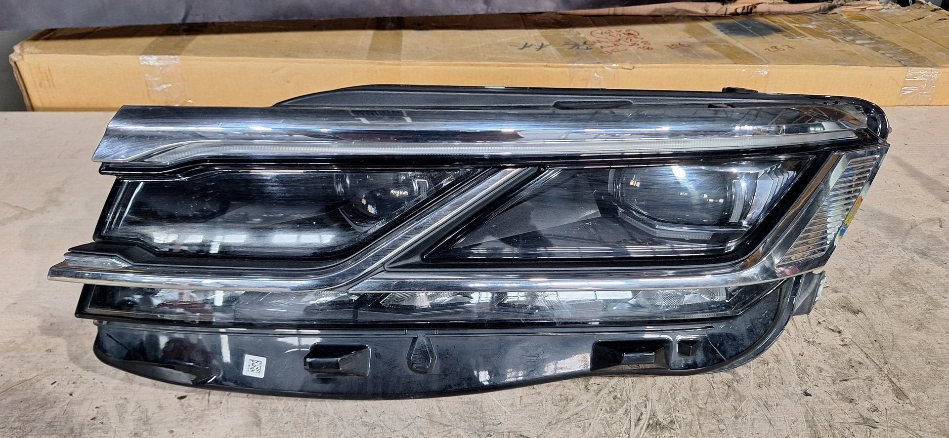 Volkswagen Touareg III Koplamp, Gebruikt, -, -, Ophalen of Verzenden