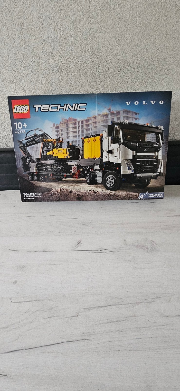 LEGO Technic Volvo FMX Vrachtwagen & Graafmachine 42175, Ophalen of Verzenden, Zo goed als nieuw, Overige merken