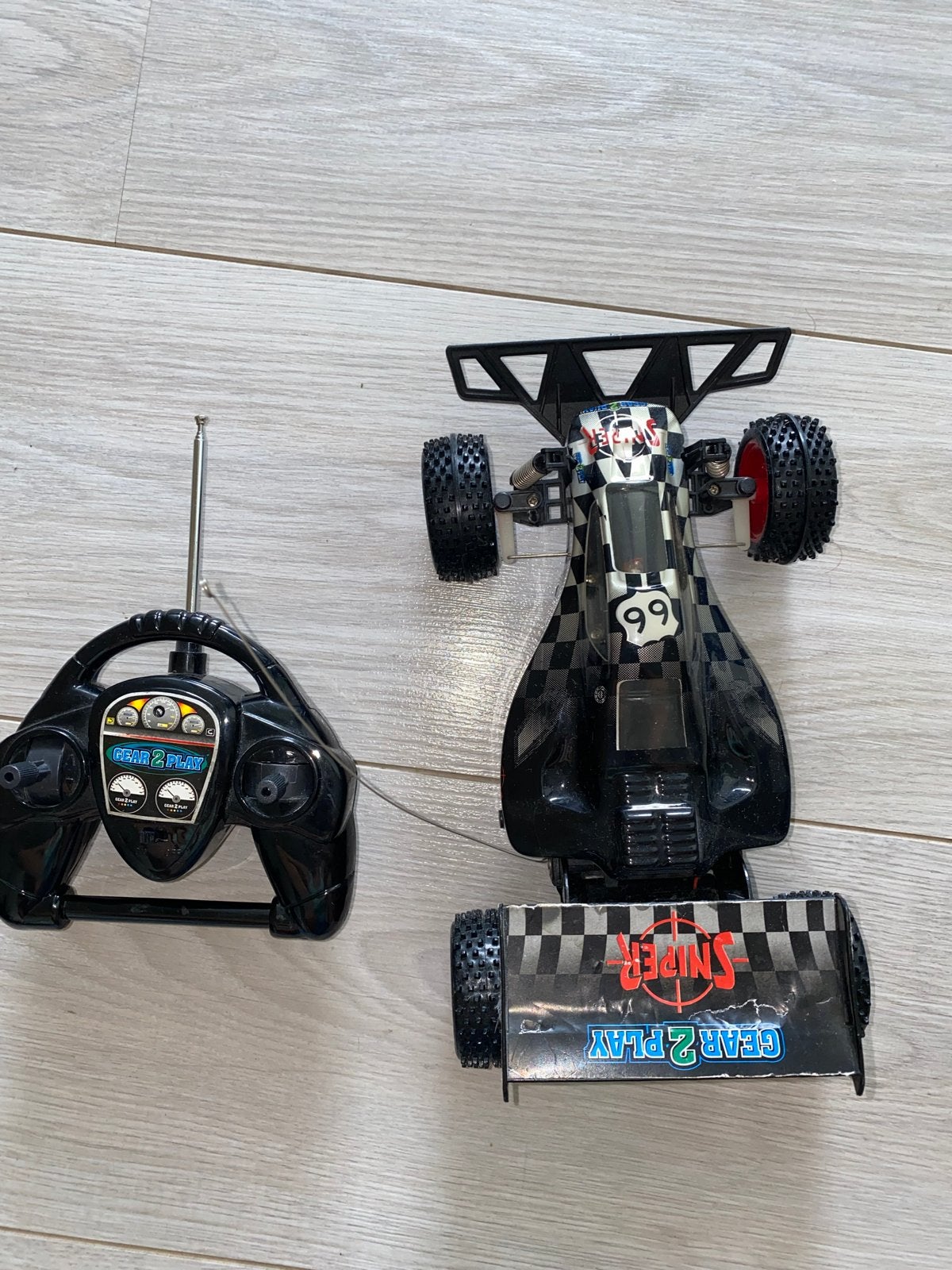 RC Auto Gear2Play Sniper - Batterij en antenne fix nodig, Ophalen of Verzenden, Gebruikt