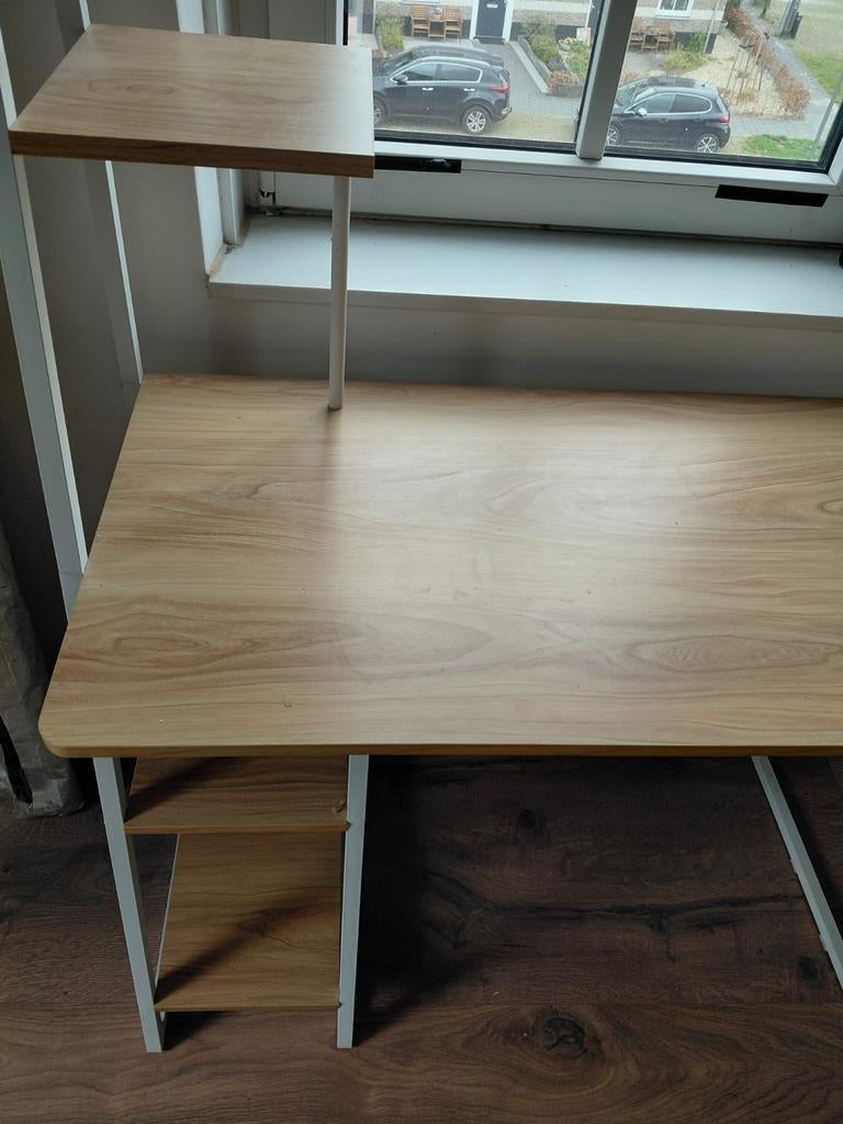 Klein bureau aangeboden., Ophalen, Nieuw