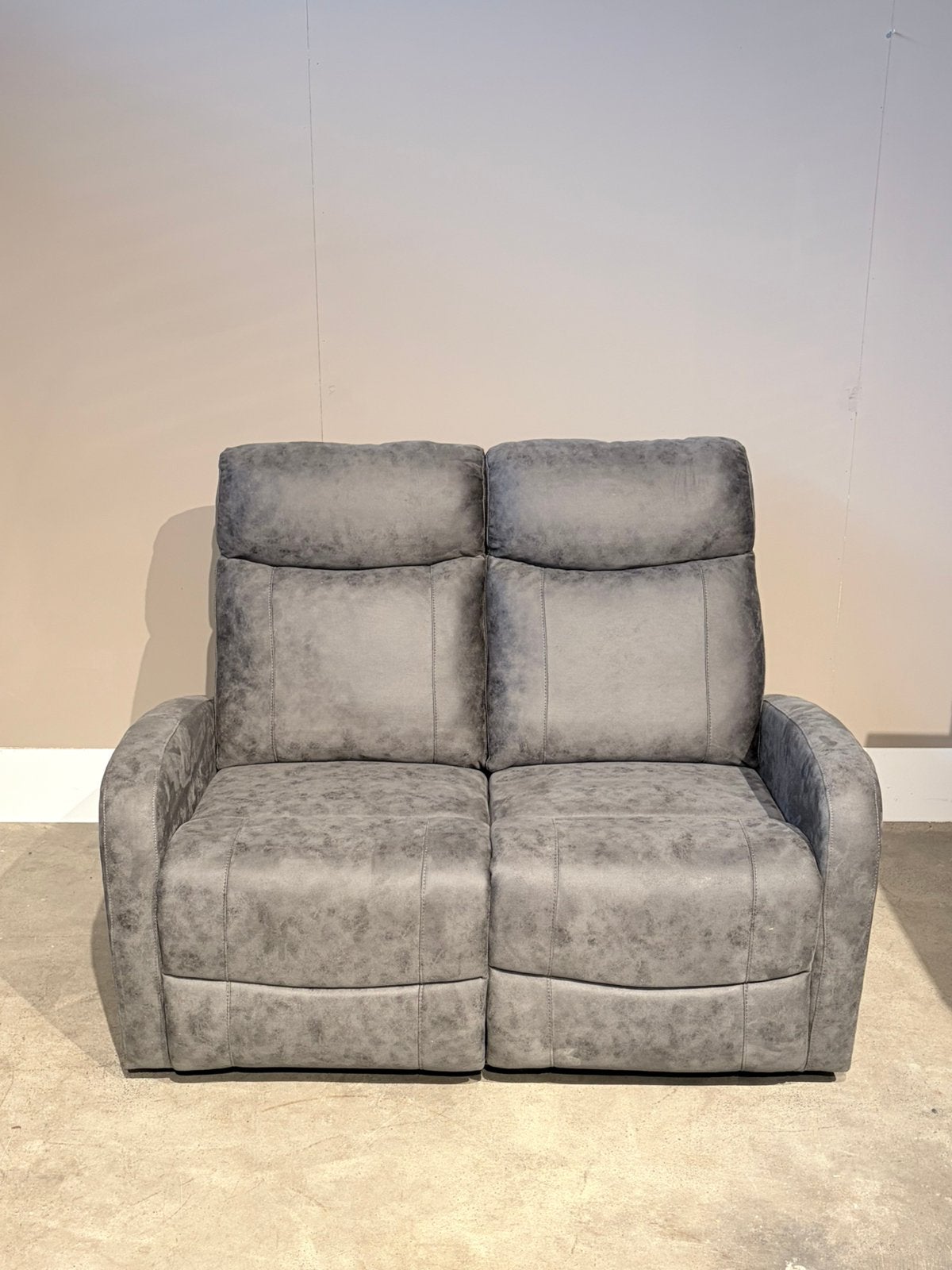 OUTLET - Elektrische 2-zits Relaxbank - Showroommodel, Ophalen, Zo goed als nieuw, Tweepersoons