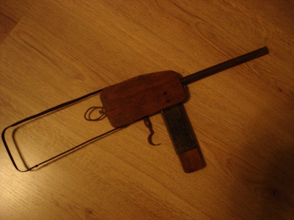 SPEELGOED TOMMY GUN/GEWEER, Ophalen
