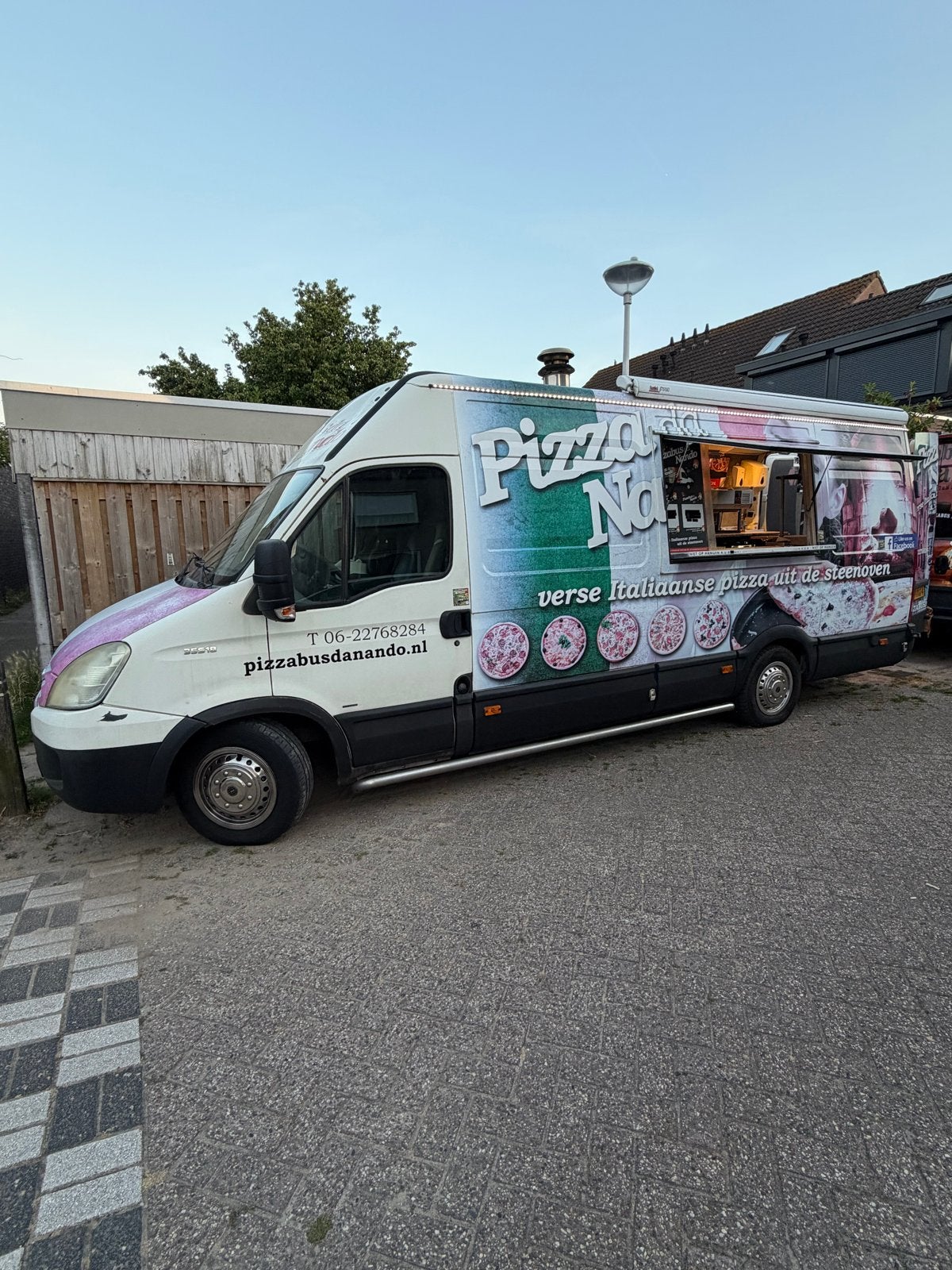 Volledig uitgeruste pizzabus met steenoven foodtruck, Ophalen