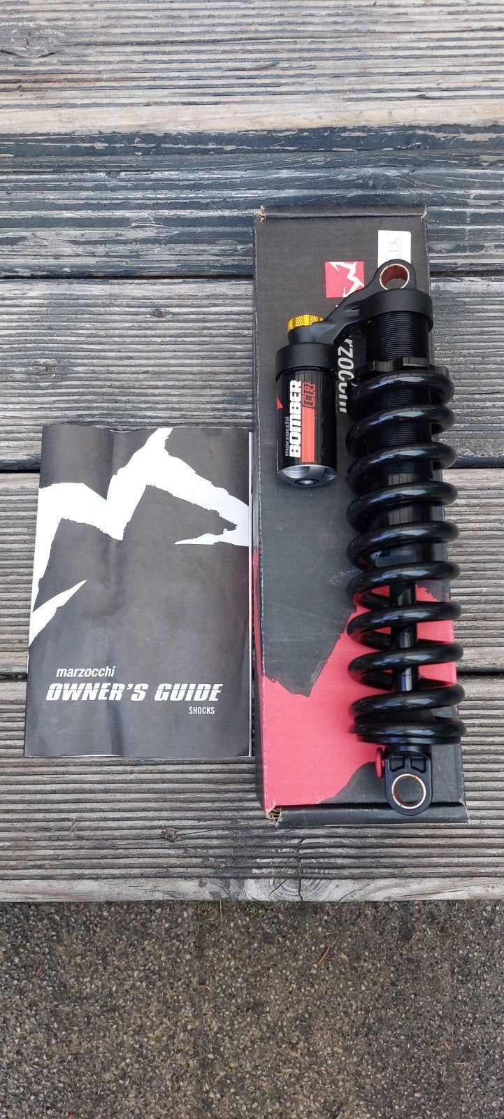 Marzocchi Bomber 250x75 coil vering, Fietsen en Brommers, Fully, Ophalen, Zo goed als nieuw, Overige merken