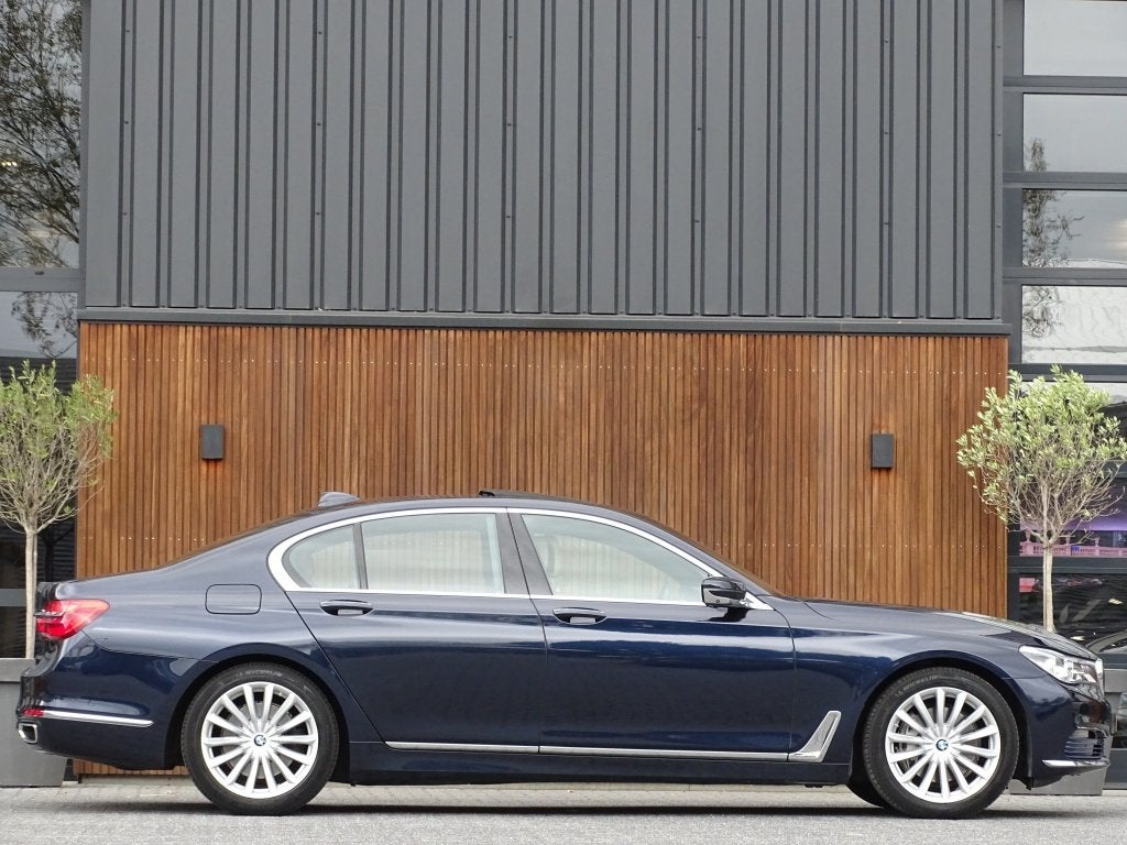 BMW 7 Serie 740i 327PK / High Ex / 4-wiel besturing / head-u, Automaat, 15 km/l, Gebruikt, Euro 6
