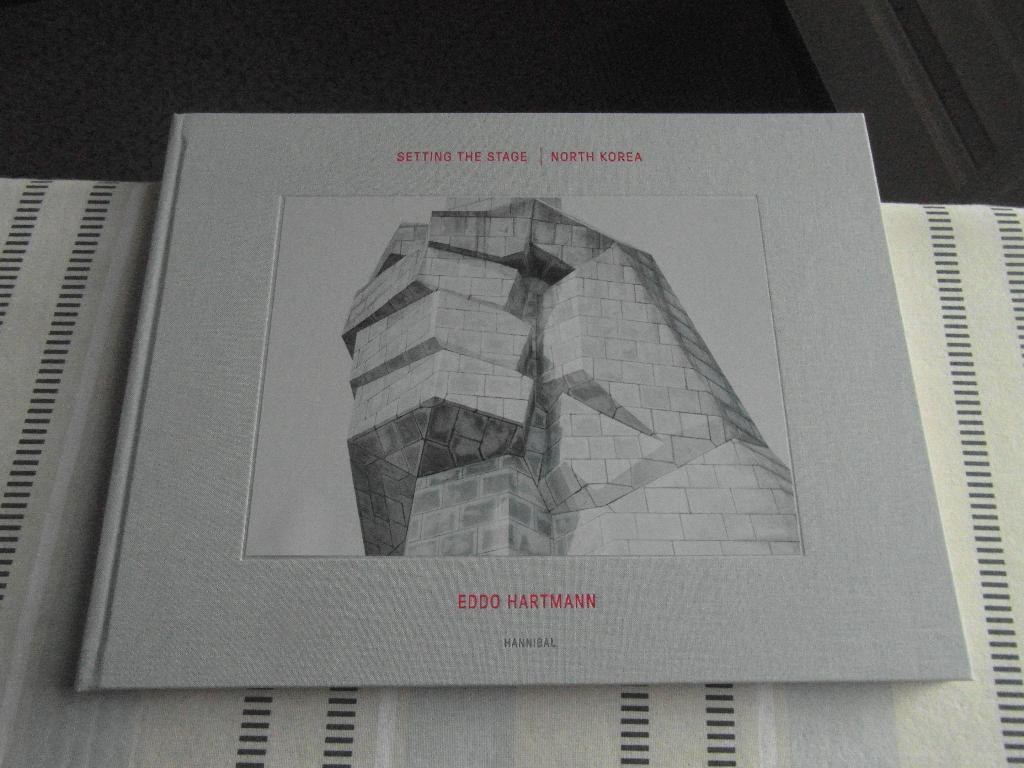 EDDO HARTMANN ; fotoboek Noord-Korea, gesigneerd, Ophalen of Verzenden, Nieuw, Fotografen