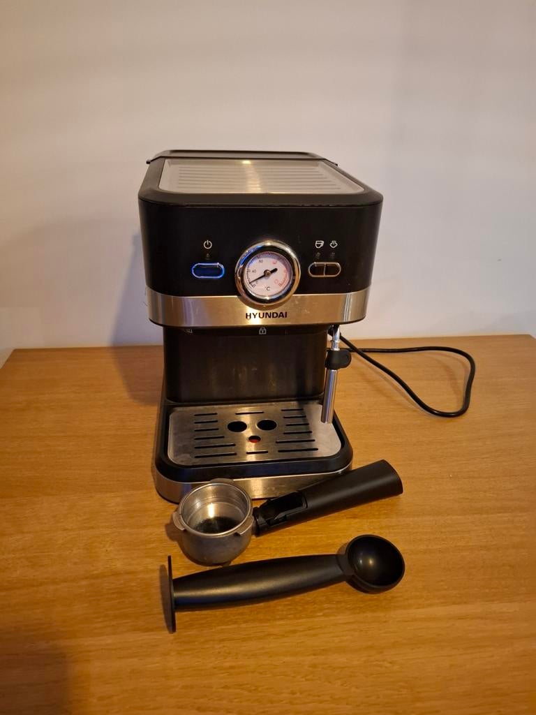 Hyundai Tazza Espresso koffiemachine, Espresso apparaat, Gemalen koffie, Ophalen of Verzenden, Zo goed als nieuw