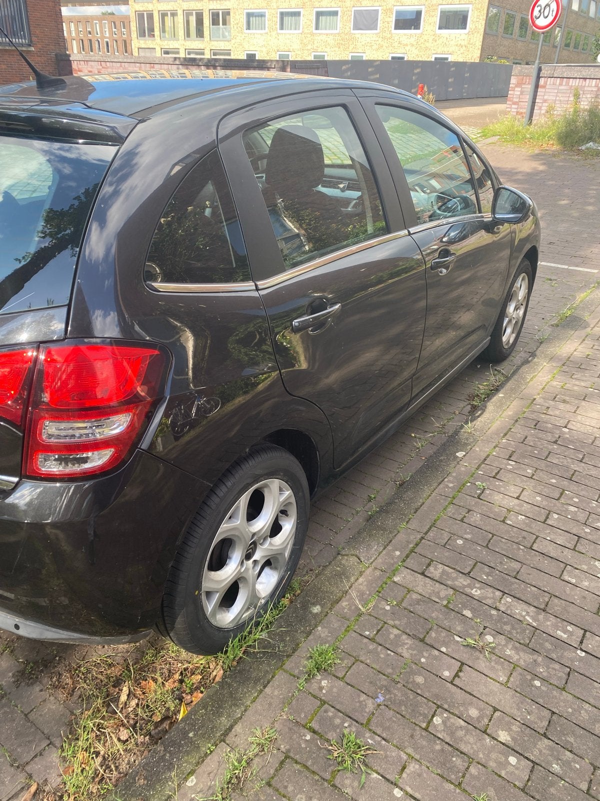 Citroën C3 1.4 VTI 2010 Zwart, Voorwielaandrijving, 40 €/maand, Zwart, Origineel Nederlands