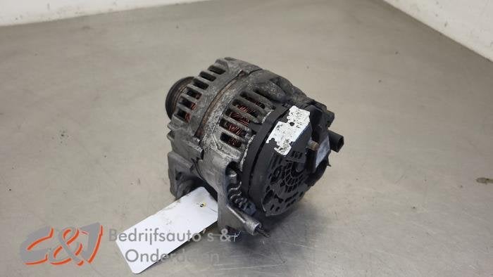 Dynamo van een Volkswagen Transporter, Gebruikt, -, Volkswagen, -