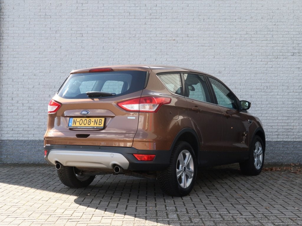 Ford Kuga 1.6 Titanium Pl. 4WD, Auto's, Gebruikt, Zwart, 4 cilinders, Leder en Stof