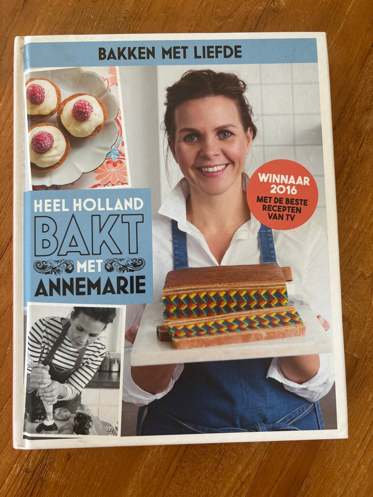 Annemarie Pronk - Heel Holland Bakt met Annemarie, Boeken, Annemarie Pronk, Ophalen of Verzenden, Zo goed als nieuw, Nederland en België