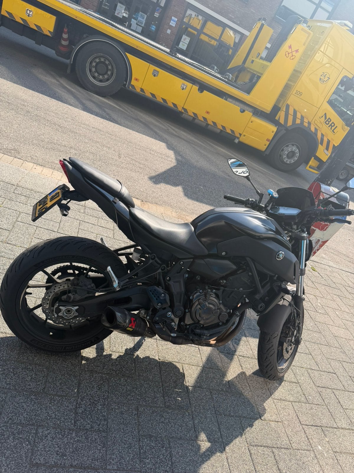 Yamaha mt07 met een volledig akrapovic systeem, Motoren, Particulier, Naked bike