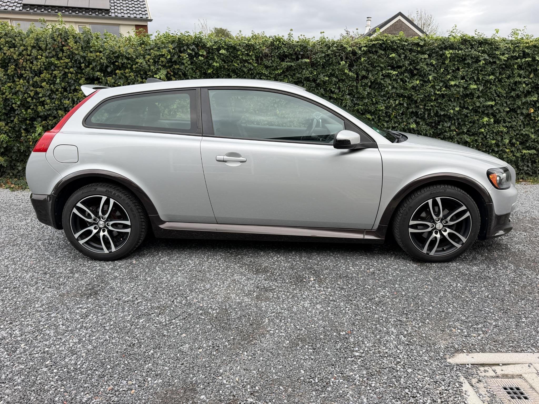 Volvo C30 2.0 Summum | Leer | Autom. Airco | Cruise Control, Voorwielaandrijving, Gebruikt, Zwart, 4 cilinders