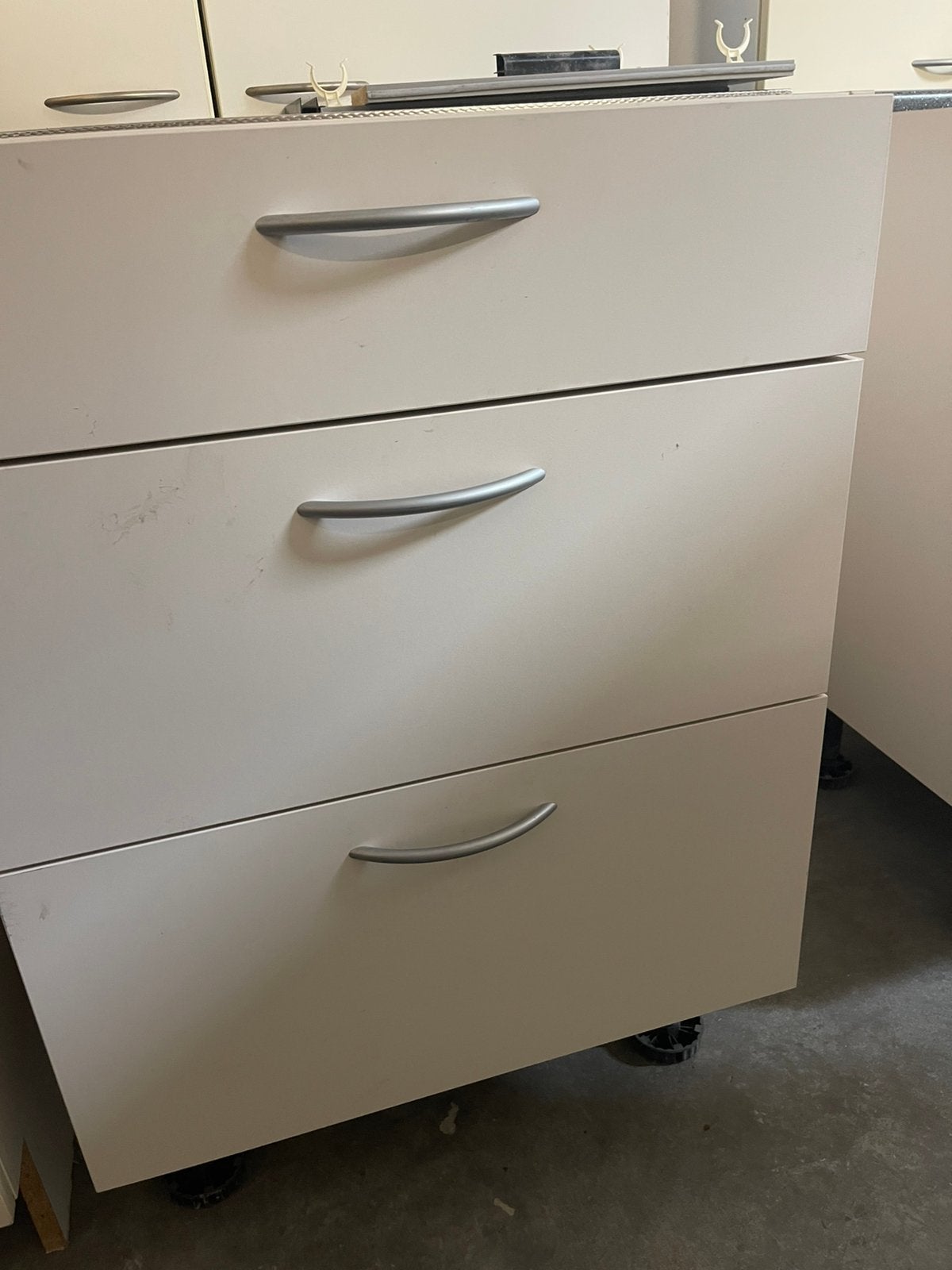 3lade kast bruynzeel, Ophalen, 25 tot 50 cm, 50 tot 100 cm, Minder dan 100 cm