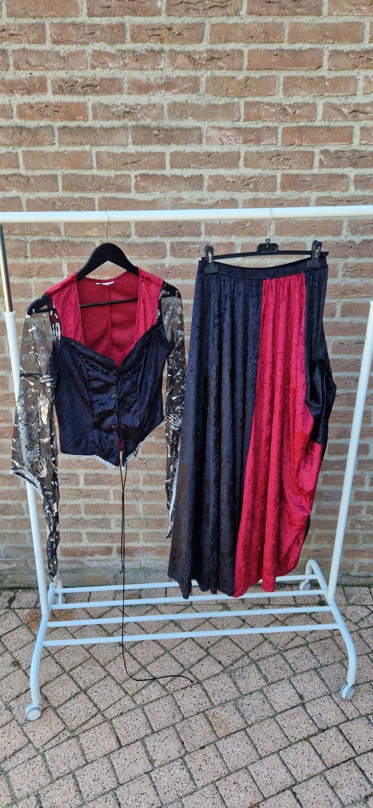 Halloween kostuum: Gothic vampier jurk met rok Maat M, Ophalen, Zo goed als nieuw, Halloween