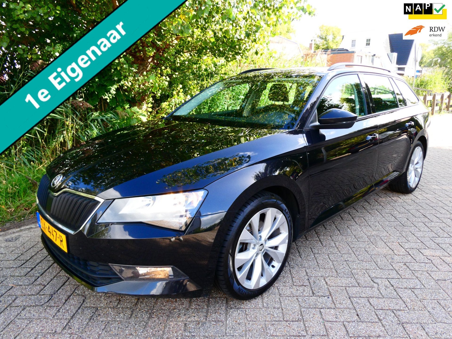 Skoda Superb Combi 1.4 TSI Active 125pk 1e eig. Clima Navi T, Voorwielaandrijving, Gebruikt, 4 cilinders, Zwart