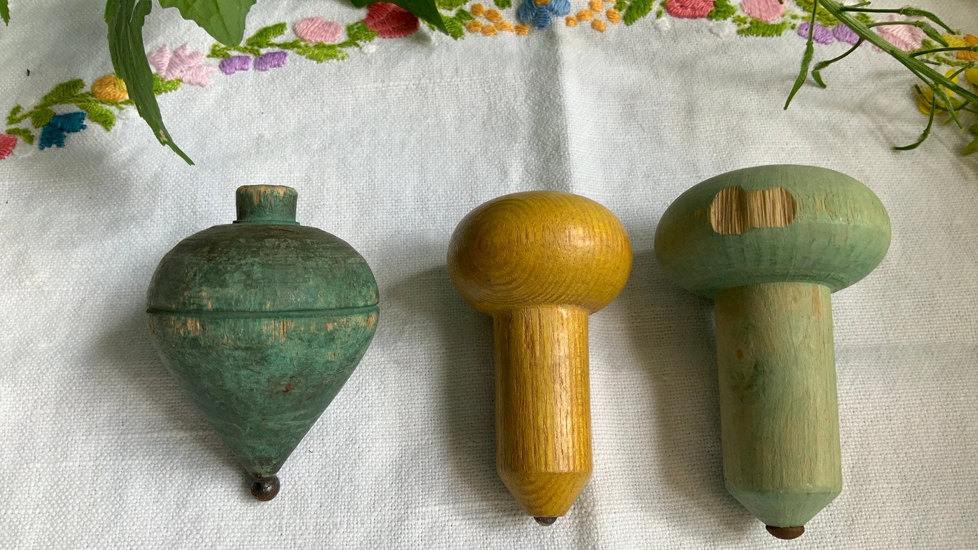Oude houten tollen/lot van 3 stuks, Ophalen of Verzenden