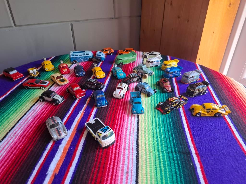 Hot Wheels Volkswagen 33st - Diverse Modellen, Hobby en Vrije tijd, Modelauto's | Overige schalen, Ophalen of Verzenden, Gebruikt