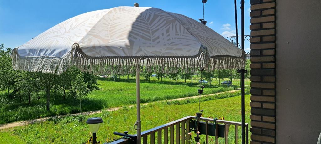 Parasol voor op je balkon, Ophalen, 1 tot 2 meter