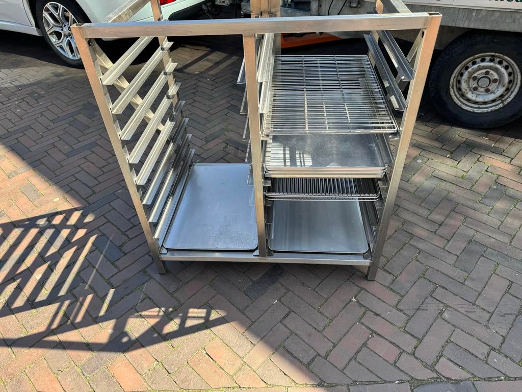 RVS Oven onderstel voor 60x40cm roosters/bakplaten, Zakelijke goederen, Horeca | Keukenapparatuur, RVS Meubilair, Gebruikt, Ophalen