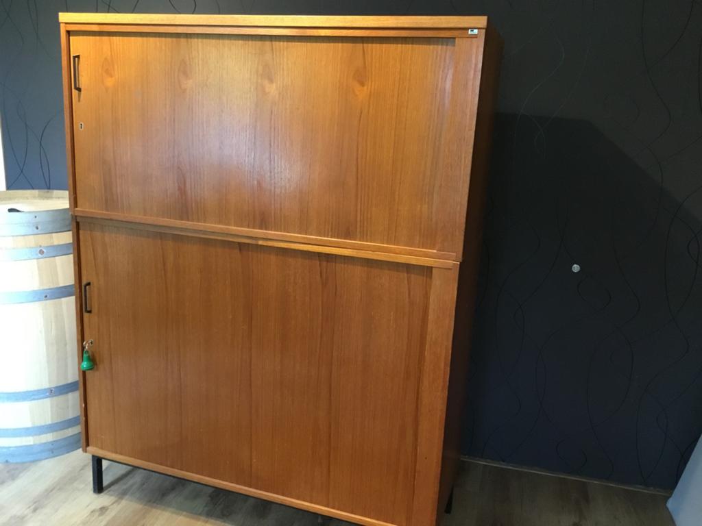 Retro kast met schuifdeuren - Teak look, Huis en Inrichting, Kasten | Overige, Ophalen, Gebruikt