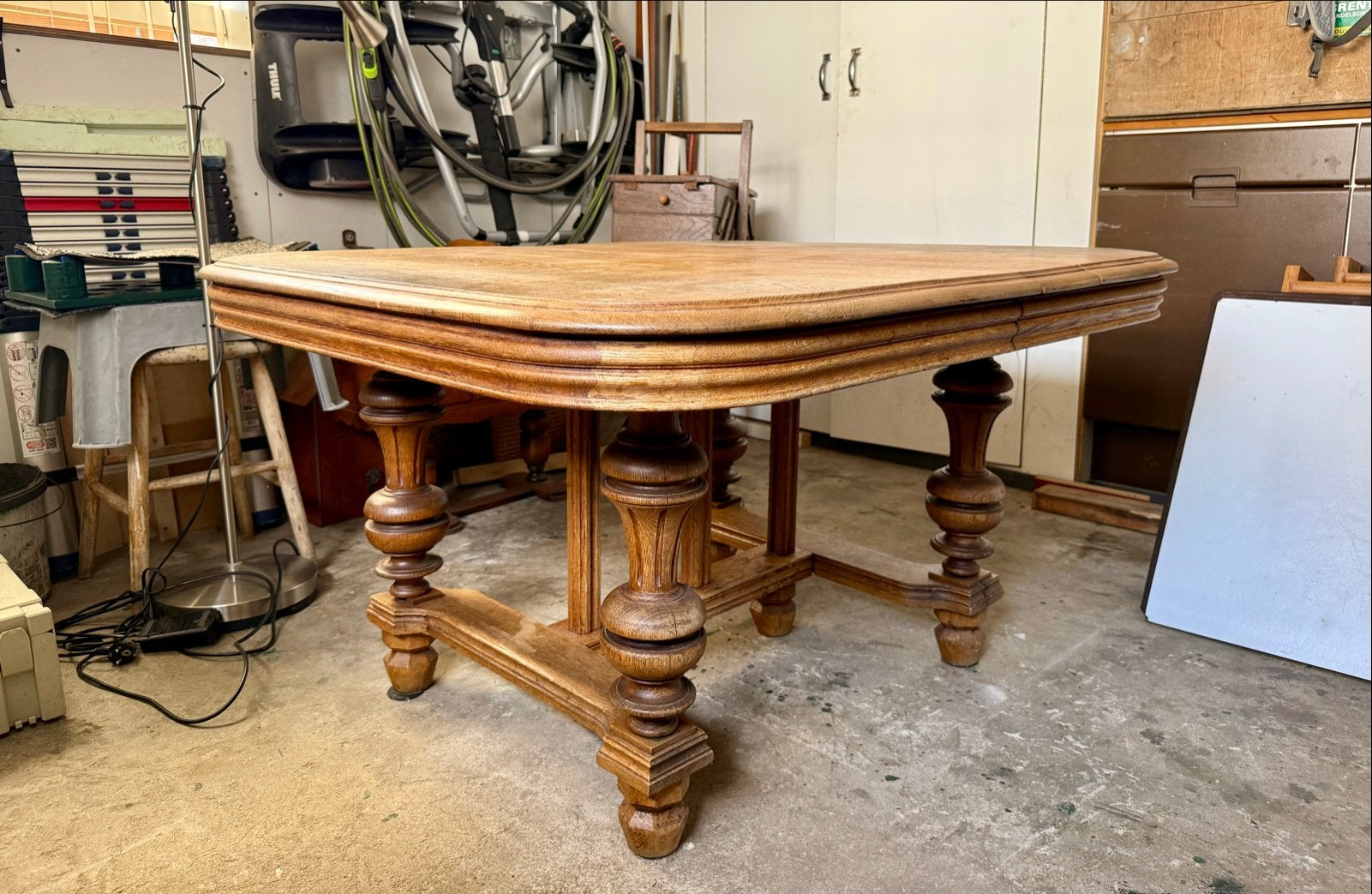 Lage eikenhouten tafel - 112x103x65 cm, Ophalen