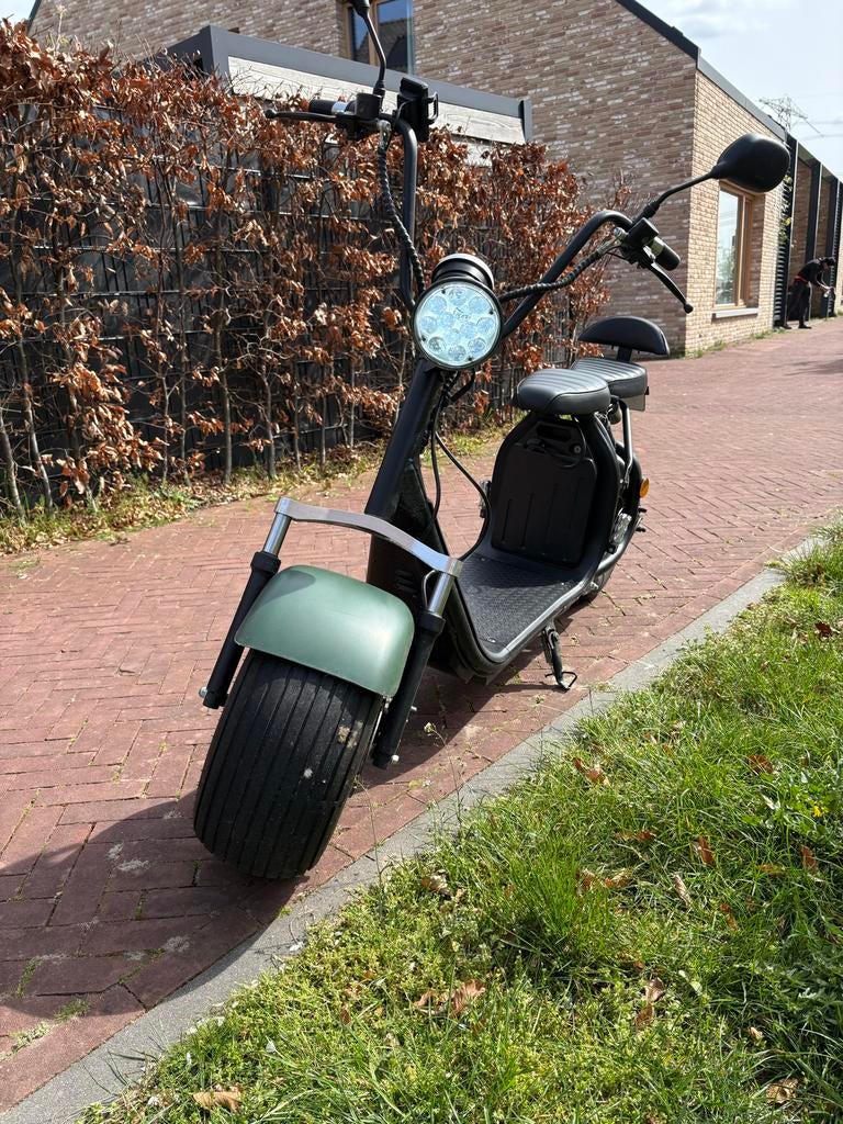I-Coco Elektrische Scooter 25 km/u - 1609 km, Fietsen en Brommers, Snorfietsen en Snorscooters, Ophalen, Gebruikt, Elektrisch