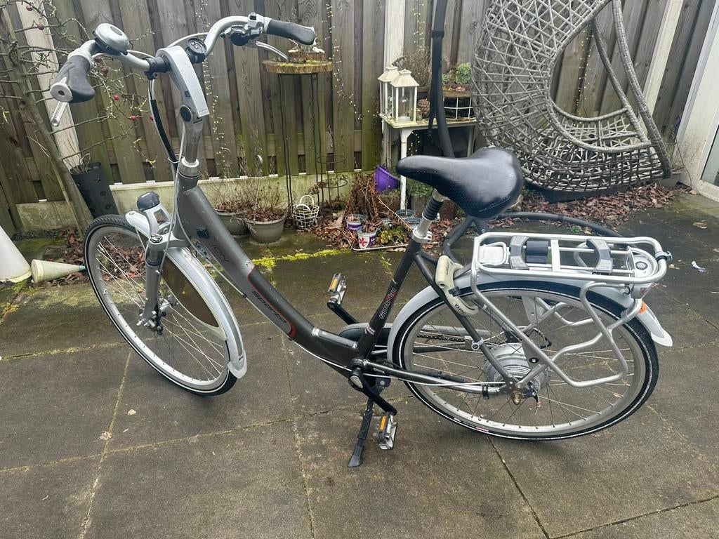 Elektrische fiets Sparta, Fietsen en Brommers, Fietsen | Dames | Damesfietsen, Ophalen, Zo goed als nieuw, Sparta