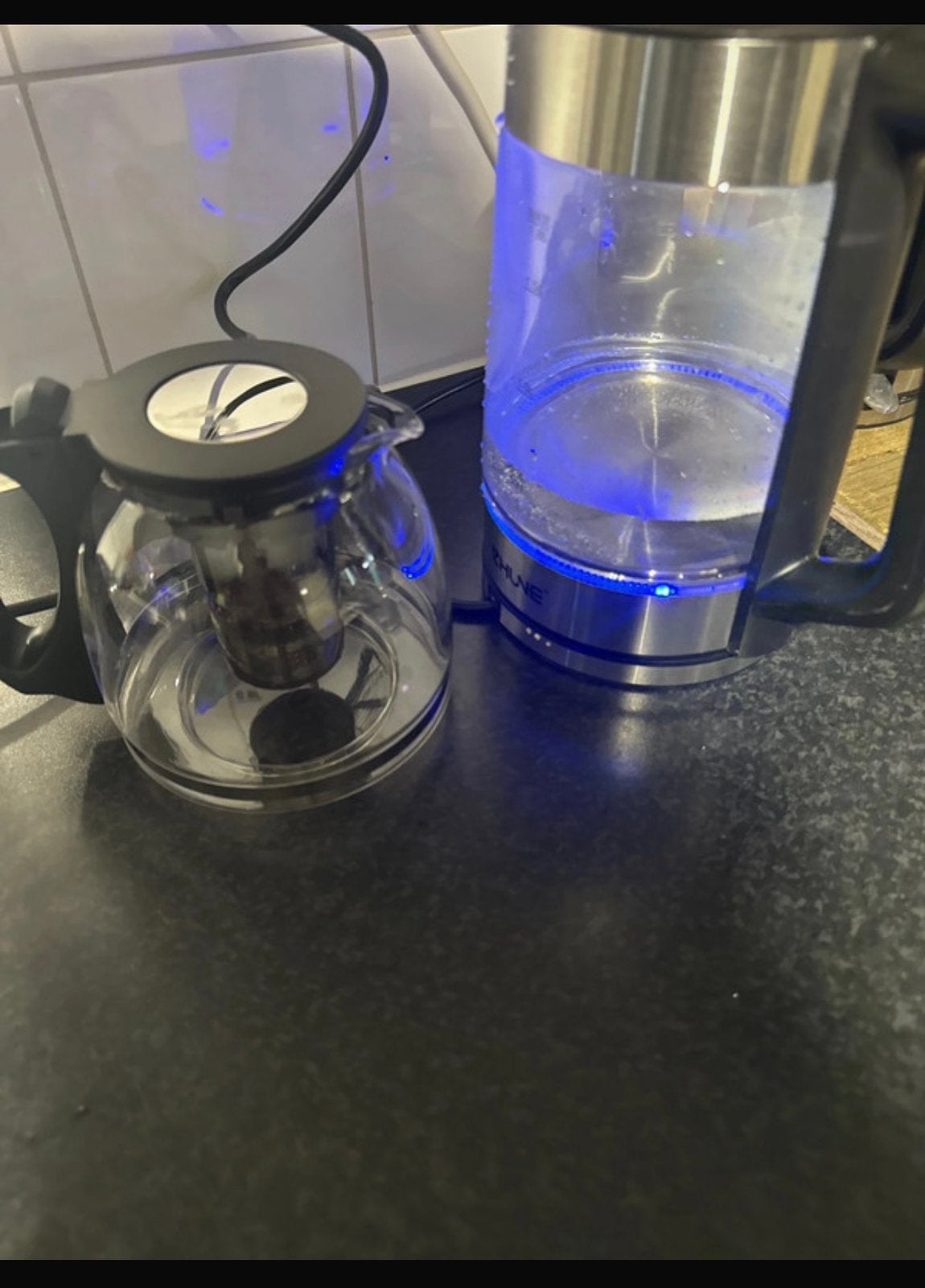 Waterkoker met theepot, 1 tot 2 liter, Ophalen of Verzenden, Zo goed als nieuw